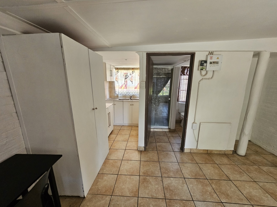 6 Bedroom Property for Sale in Brandwag Free State